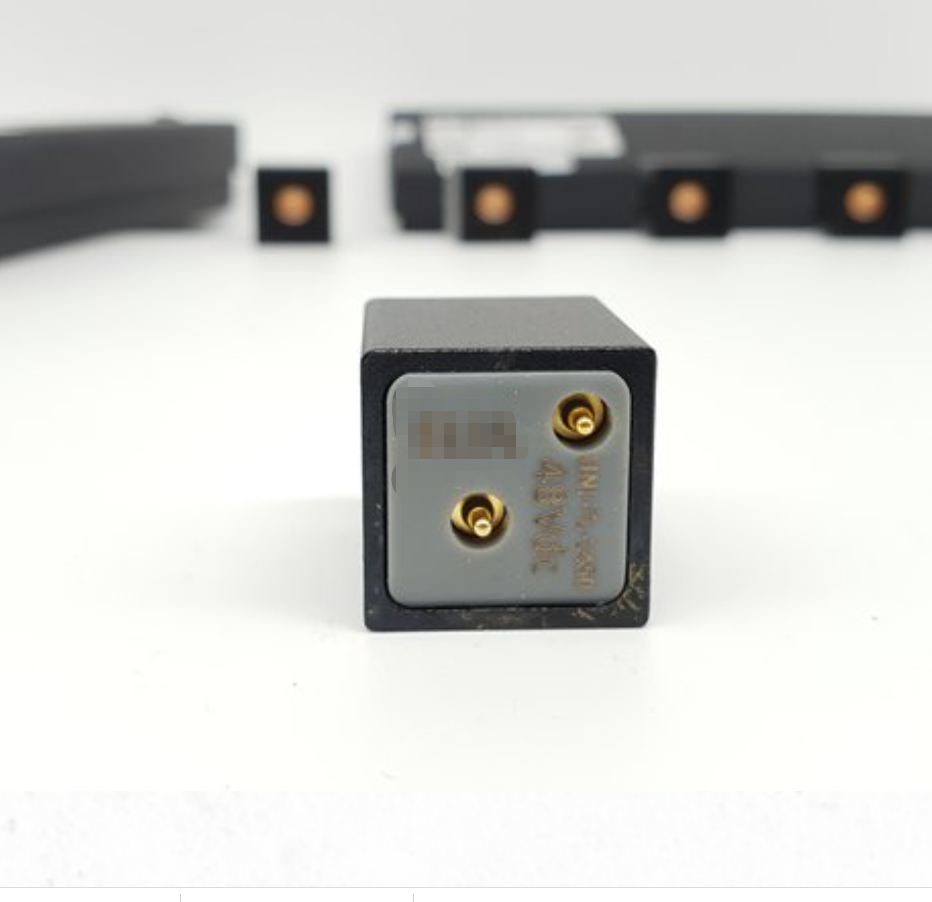 Dot - 6